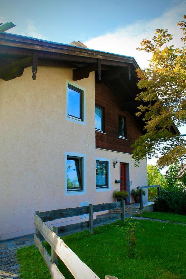 Ferienwohnung Bergliebe Staudach-Egerndach エクステリア 写真